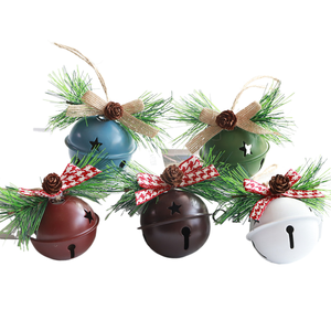 Decorazioni Natalizie per Finestre, Ornamenti per Alberi, Pigne, Bacche Rosse, Accessori, Decorazioni Transfrontaliere, Ciondolo Campana in Ferro - Product Image 1