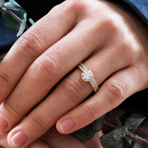 <span class=keywords><strong>Anillo</strong></span> <span class=keywords><strong>de</strong></span> Compromiso MaiYi con Diamante Cultivado en Laboratorio <span class=keywords><strong>de</strong></span> <span class=keywords><strong>0.9</strong></span> Ct, Corte Redondo, Oro Amarillo <span class=keywords><strong>de</strong></span> 14K, <span class=keywords><strong>Anillo</strong></span> con Diamante Creado en Laboratorio para Mujer - Product Image 4