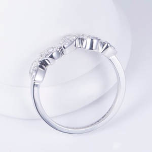 แหวนเพชรเมสซี่ รุ่น MS-644 ทอง 18k ทรงกลม ประดับเพชรแล็บสั่งทำพิเศษ - Product Image 3