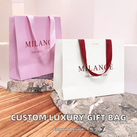 Sac en papier personnalisé de luxe avec logo, dorure à chaud, gaufrage mat, laminé, recyclable, fermeture magnétique, grand et moyen, blanc, pour cadeaux