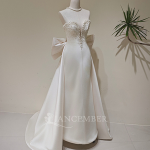 Robe de mariée sirène moderne LY159 en satin avec appliques florales en cristal, jupe longue à nœud, longueur ras du sol - Product Image 1
