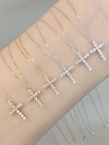 เครื่องประดับซินฟลาย จี้รูปไม้กางเขนประดับเพชร 0.30 กะรัต ทองคำแท้ 18K AU750 เครื่องประดับหรูหรา - Product Image 6