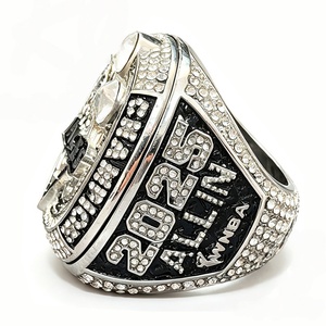 Anillo de Campeonato WNBA Las Vegas Aces 2025 con Incrustaciones de Diamantes de Imitación, Anillo Deportivo para Fanáticos, Joyería de Moda al por Mayor - Product Image 3