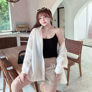 Blusa de Gasa Blanca para Mujer Talla Grande Runqi N8630, Cuello Redondo, Manga Larga, Color Sólido, Protección Solar, Camisa para Mujer Adulta - Product Image 3