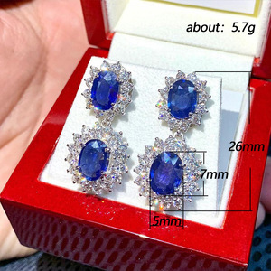 Orecchini a perno lunghi con zirconi a forma di fiore per donna, eleganti gioielli alla moda per le orecchie - Product Image 5
