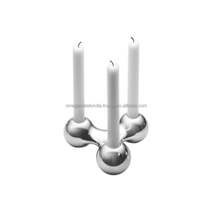 Candelabro de Alta Calidad con Acabado Dorado para Bodas, Decoración del Hogar y Mesa Navideña - Product Image 1