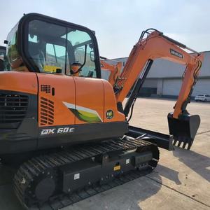 Excavadora Pequeña Usada Doosan DX60E a Precio Económico, Mini Excavadora Original Coreana DX60E, Tipo Oruga, Hidráulica, en Stock - Product Image 2