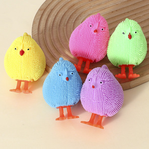 Deng Mei Jouet lumineux en forme d'oiseau, 12 pièces, poussin en peluche à presser, jouet anti-stress pour enfants de 3 ans et plus - Product Image 3