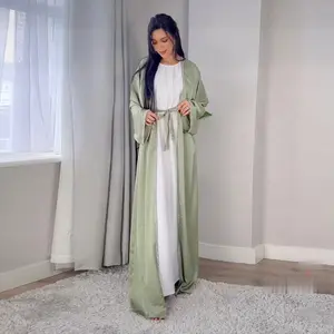 Ramadan ดูไบแขนยาว Abaya ชุดสีทึบธรรมดาซาตินผ้าไหมเพชร Shinny เปิด Abaya ด้านในชุดด้านนอกชุดผู้หญิง