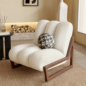 Sedia per il tempo libero popolare <span class=keywords><strong>in</strong></span> tessuto bianco crema <span class=keywords><strong>con</strong></span> <span class=keywords><strong>piedi</strong></span> <span class=keywords><strong>in</strong></span> <span class=keywords><strong>legno</strong></span> moderno, ultimo design, Hotel, divano, poltrona morbida - Product Image 1