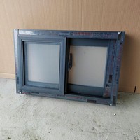 Fenêtre de ventilation coulissante verticale antivol en alliage d'aluminium intégré pour entrepôt et maison conteneur
