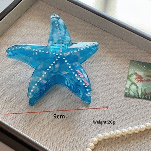 Pince à cheveux en acétate multicolore motif étoile de mer Ocean Starfish avec design requin, accessoire antidérapant pour femme - Product Image 2