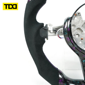 Volant en fibre de carbone forgé TDD Real Nine Light LED compatible avec BMW Série F - Product Image 4