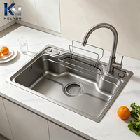 Évier de cuisine style farmhouse en acier inoxydable à finition miroir, embouti par profond tirage, avec emballage anti-dommage