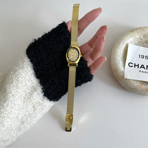 ヴィンテージファッションデザインの女性用腕時計<span class=keywords><strong>2026</strong></span>年高品質レトロ女性用腕時計クリスタルレトロクラシッククォーツウォッチ - Product Image 4