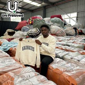 Sudaderas con Capucha <span class=keywords><strong>de</strong></span> Marca Premium F3 Usadas al por Mayor, Colores Surtidos, Sudaderas <span class=keywords><strong>de</strong></span> <span class=keywords><strong>Segunda</strong></span> <span class=keywords><strong>Mano</strong></span> <span class=keywords><strong>de</strong></span> Alta Calidad <span class=keywords><strong>para</strong></span> Reventa Global - Product Image 1