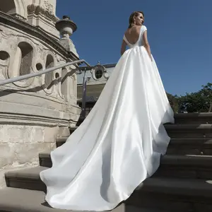 Соблазнительные французские атласные свадебные платья по индивидуальному заказу с открытой спиной и карманами, белое свадебное платье белого цвета с круглым вырезом и коротким рукавом