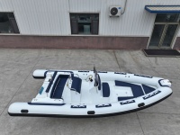 Bateau pneumatique RIB-680C en tissu PVC haute résistance, coque en V profond, bateau d'assistance pour la pêche