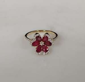 Anillo de cóctel Bloom de oro de 18 quilates con rubí y diamantes, elegante y lujoso, para mujer, anillo fino y elegante para fiestas. - Product Image 1