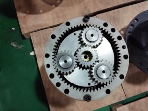 スイングモーター減速機 スイングギアボックス SY205 SY210 SY215 SY220 建設機械部品（掘削機用） - Product Image 3