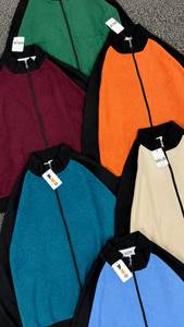 Chaqueta de Invierno para Hombre de Excelente Calidad, Marca Stockify, Premium, con Cierre de Cremallera en el Cuello Alto, Mangas Raglán, Estilo Casual, en Venta - Product Image 3