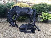 Jardin extérieur Offre Spéciale décoré jument grandeur nature et sculpture de cheval en bronze poulain