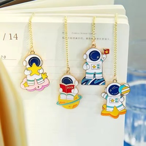 Marcapáginas de Aleación con Diseño Creativo y Moderno, Colgantes Metálicos Promocionales para Regalos Escolares - Product Image 2