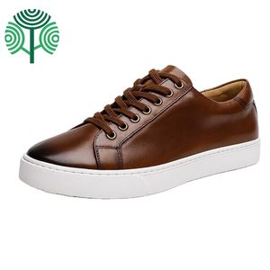 Nuevo Diseño de Zapatos para Caminar Ligeros de Cuero Genuino de Lujo, Mocasines Casuales Planos, Zapatos Deportivos de Invierno para Conducir para Hombre - Product Image 1