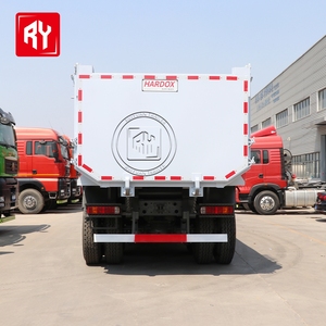 Camion à benne basculante HOWO Sinotruk 8x4 d'occasion, benne basculante en forme de U, 12 roues, basculement arrière |   Conforme à la norme Euro 2, prêt pour les routes accidentées en Afrique - Product Image 3