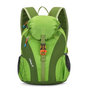 Sac à dos de style couple, grande capacité, léger, résistant à l'eau, pour le cyclisme, la randonnée, les sports de plein air, l'alpinisme - Product Image 1