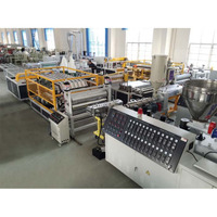 Ligne de production automatique de tuiles de toiture vitrifiées en PVC/CPVC à double vis avec pompe pour tôles/profils/plaques à prix compétitif
