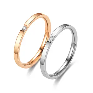 2021高品質女性男性ジュエリーリング愛好家結婚指輪ロマンチックなカスタムステンレス鋼クリスタルアライアンスカップルリング