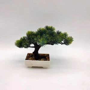 Planta artificial de plástico de tamaño pequeño, rama de pino de estilo tradicional japonés en maceta, aguja de imitación, bonsái de pino - Product Image 5