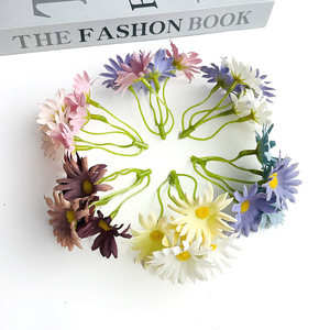 Flores Artificiales de Margarita de 8cm de Alto para Decoraciones de Boda y Accesorios para el Hogar - Product Image 3