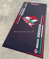 Tapis d'entrée personnalisés de luxe à poils longs avec logo imprimé et base en caoutchouc, adaptés aux animaux domestiques