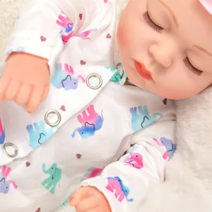 सबसे ज्यादा बिकने वाली पुनर्जन्मित बेबी गुड़िया सिमुलेशन नरम रबर प्यारे कपड़े की बॉडी वाली सिलिकॉन पुनर्जन्म वाली गुड़िया