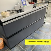 Comptoir de caisse de supermarché au design moderne et minimaliste, système de point de vente inclus, configurations en L/droites, principal