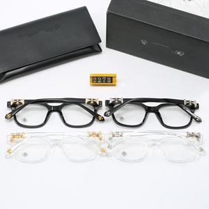 Occhiali da Lettura Unisex Anti-Luce Blu con Montatura a Cuore Cat-Eye Cromata, in Titanio Dorato con Telaio Completo in PC, Design alla Moda - Product Image 2