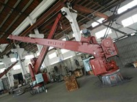 Grue de pont marine pliable à flèche articulée télescopique électrique hydraulique de 1,5 tonne et 3-12 m pour levage de navires et pêche