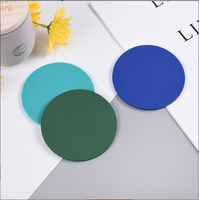 Caoutchouc souple de sous-verre de silicone antidérapant de plat de tapis isolant thermique rond plat brillant