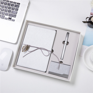 Set <span class=keywords><strong>de</strong></span> papelería <span class=keywords><strong>de</strong></span> plata promocional, soporte <span class=keywords><strong>para</strong></span> tarjetas sin fecha, <span class=keywords><strong>cuaderno</strong></span>, diario, bolígrafos, regalos <span class=keywords><strong>de</strong></span> oficina personalizados - Product Image 2