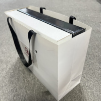 Sacs cadeaux/boîtes alimentaires en carton blanc recyclable de luxe HBD, avec poignée longue et ruban, logo personnalisable, vente en gros