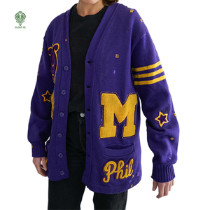 <span class=keywords><strong>Cardigan</strong></span> da donna in maglia di cotone a righe in lana e maglia di lana all'ingrosso personalizzato ciniglia ricamato <span class=keywords><strong>viola</strong></span> e oro Omega Psi Phi Phi - Product Image 1