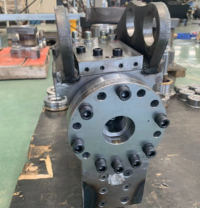 <span class=keywords><strong>IHI</strong></span>/LIEBHERR Bagger Hydraulischer Neigungsschnellwechsler - Product Image 2