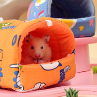 Nouveau FifiGo : Niche pour hamster style dessin animé, en forme de maison, toutes saisons, doublure en coton polaire, épaissie pour l'hiver, fournitures pour petits animaux