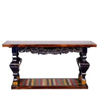 Meubles laqués classiques vintage, table console de style méditerranéen antique