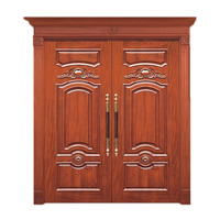 Portes d'entrée doubles en bois massif de luxe, style traditionnel, avec ouverture manuelle et finition soignée pour villa