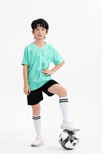 2026 Kit pelatihan sepak bola kustom uniseks atasan & celana pendek dengan Jersey desain terbaru untuk anak-anak menampilkan cetak Logo tim - Product Image 5