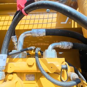 Excavadora de cadenas usada Caterpillar 329D de 29 toneladas para proyectos de construcción, con bajo tiempo de trabajo, alta calidad y garantía de dos años. - Product Image 5