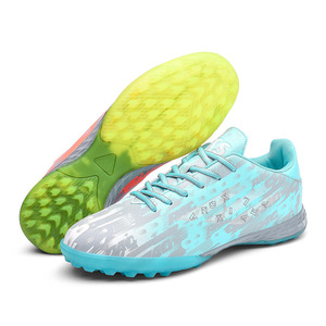 Chaussures de football à tige basse, tige synthétique, semelle extérieure en caoutchouc, semelle intermédiaire en EVA, doublure en mesh pour garçons, entraînement en plein air au printemps - Product Image 5